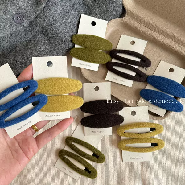 Autumn and winter woolen oval hair clips for women, new style, high-end and elegant, suitable for bangs, side hair, and as hair accessories