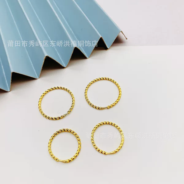 Live Brass Gold Plated Big small size Circle Ear Ring South Korea Ins Simple Atmospheric Twist Ear Ring Earrings Wholesale