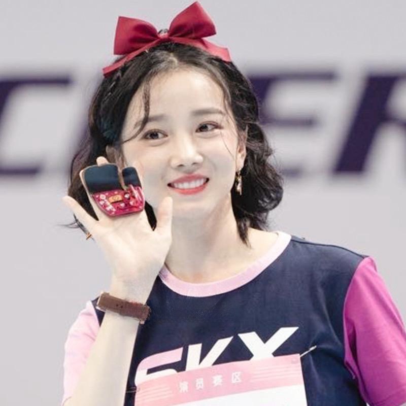 Chen Xiaoyi mismo estilo diadema tridimensional arco diadema Corea del Sur Internet celebridad Super Hada todo partido rojo horquilla tocado al por mayor