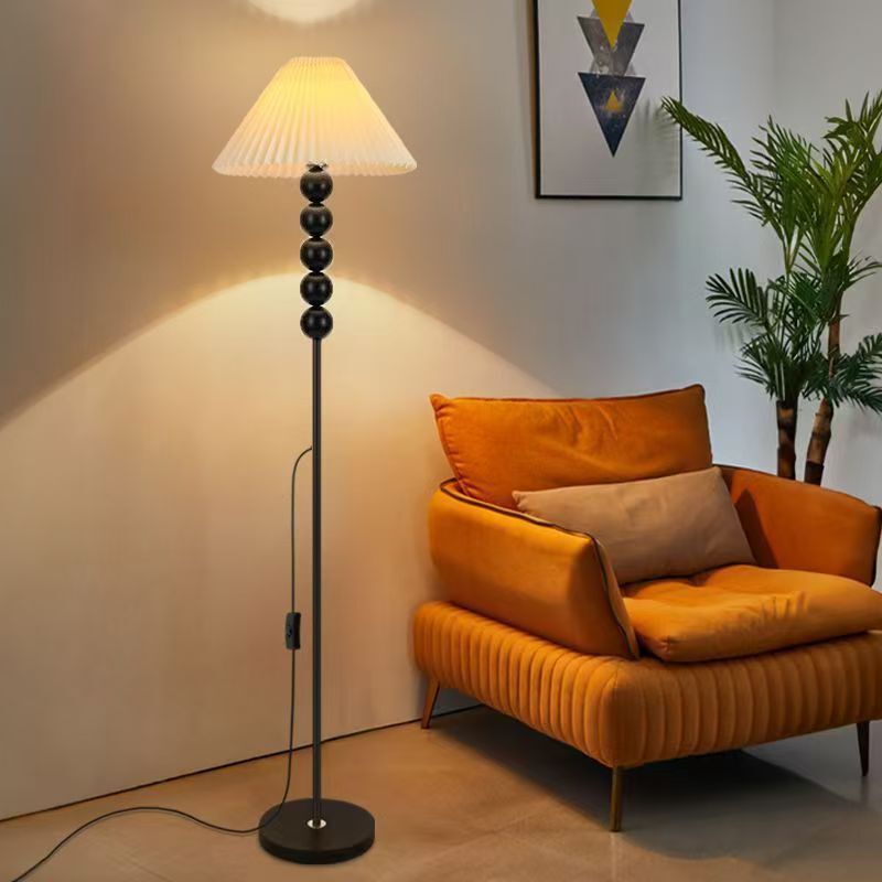 Floor Lamp French Retro Cream Lamp Living Room Decoration Bedroom Bedside Vertical Table Lamp Japanese Pleated Atmosphere Lamp