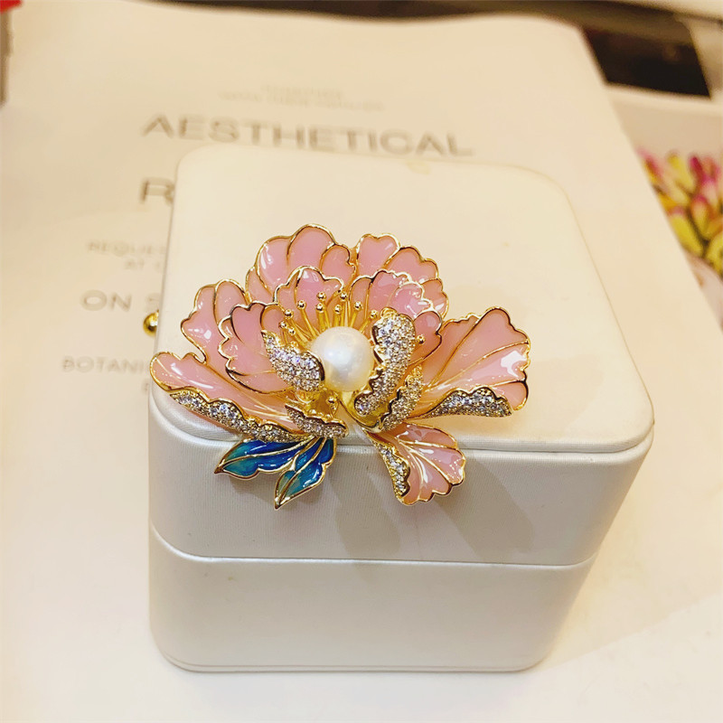 Classical Enamel Peony Flower Brooch Natural Freshwater Pearl Exquisite High-grade Chinese Style Cheongsam Hanfu Accessories Pin