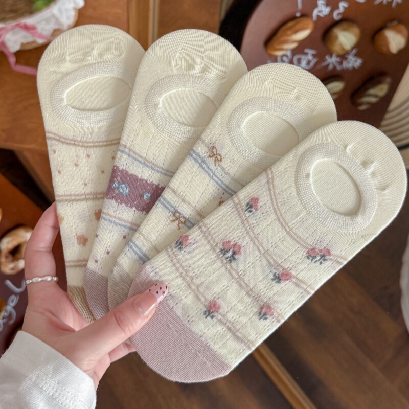 Spring and Summer New Women's Socks, Gentle Floral Korean Style Color-Blocking Mesh Bow Invisible Socks, Sweet Thin Sheer Boat Socks Spring and Summer New Women's Socks, Gentle Floral Korean Style Color-Blocking Mesh Bow Invisible Socks, Sweet Thin Sheer Boat Socks