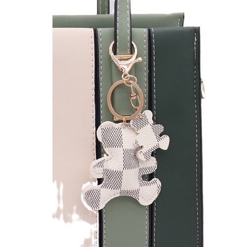 PU leather bear couple key chain pendant creative car bag leather bear key chain pendant factory wholesale