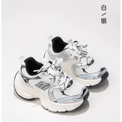 子供の運動靴2025新型春秋の子供靴の女の子のお父さんの靴の爆発の大きい子供の靴の夏の赤ちゃん