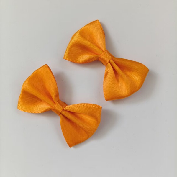 Solid color bow tie with bow