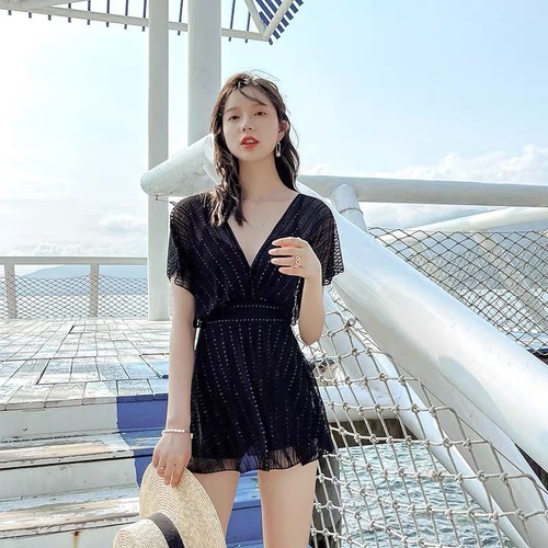 New one-piece skirt-style swimsuit for hot springs, short-sleeved lace covering the flesh, slimming ins style women's swimwear, three styles and four colors