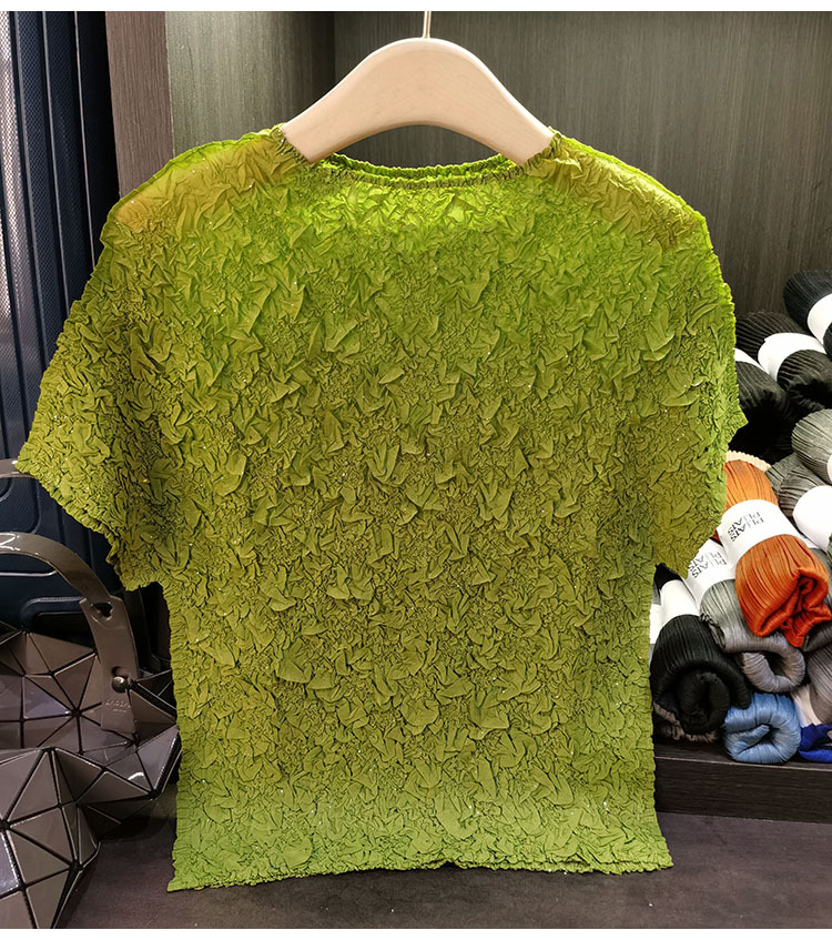 Áo thun ngắn tay nữ cổ tròn xếp li dập nổi kim cương, chất liệu cotton phối polyester, form suông thoải mái, phù hợp đi làm và dạo phố mùa hè — Màu hồng, Màu xanh lá, Màu mơ chi tiết 11
