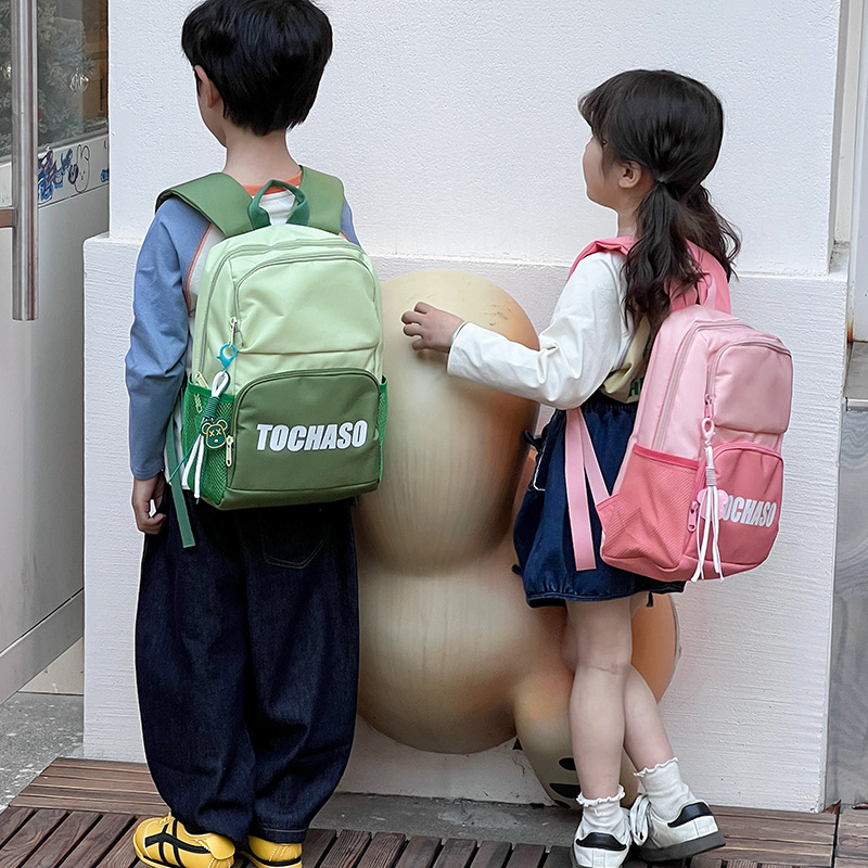 Mochila de moda para niños y niñas en contraste, letras de estilo occidental, mochila escolar de escuela primaria de gran capacidad, nueva mochila para niños transfronteriza