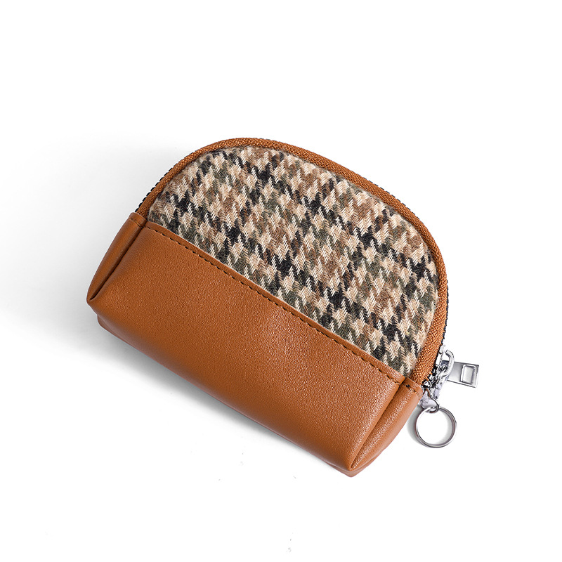 Cartera pequeña de nuevo estilo para mujer, monedero con diseño de nicho popular, mini monedero, dinero corto de felpa bonito, 2024