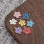 彩色五瓣花合金吊坠