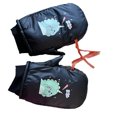 Handlehold cover — cover