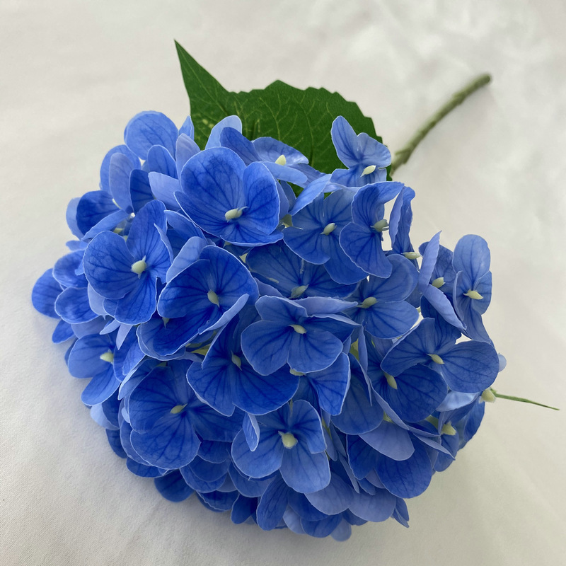 手触り婉曲約72枚のアジサイの家庭装飾花芸結婚祝いに偽花の手触りソフトゴムを配置してアジサイの花をシミュレーションした|undefined