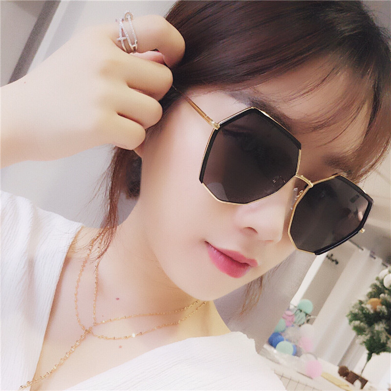 Black frame gray film