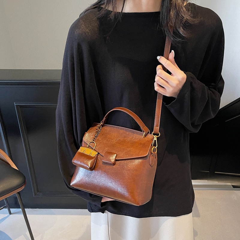 Bolso retro transfronterizo de alto nivel bolso cuadrado para mujeres otoño y invierno 2025 nuevo tipo de mochila casual simple bolso de hombro