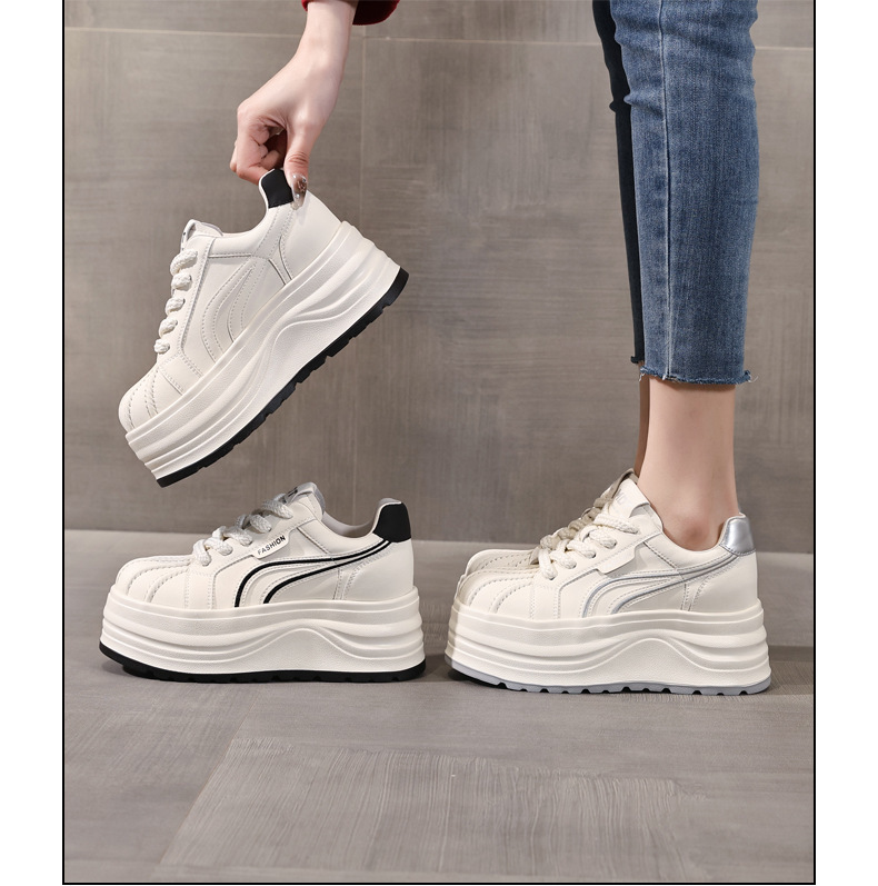 Giày sneaker nữ đế dày tăng chiều cao phong cách basic trắng — Bạc trắng chi tiết 17