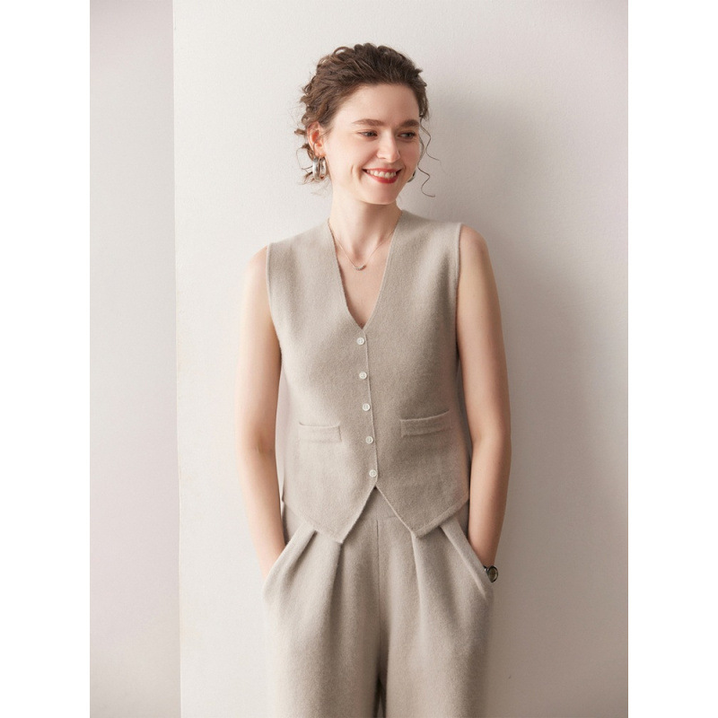 25 New Autumn and Winter Cashmere Knitted Cardigan Women's Sleeveless V Neck Single-Breasted Vest Slim Fit Layered Four-Flap Waistcoat