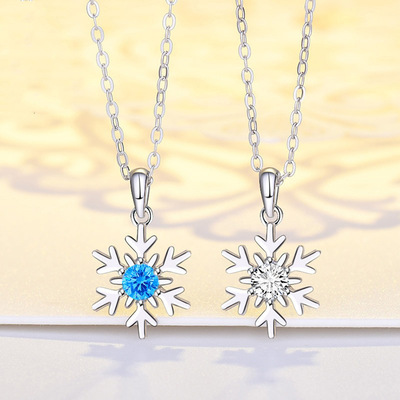 Simplicity Snowflake Pendant Necklace Light extravagance A small minority Sense of design 2022 new pattern Christmas gift clavicle Choker