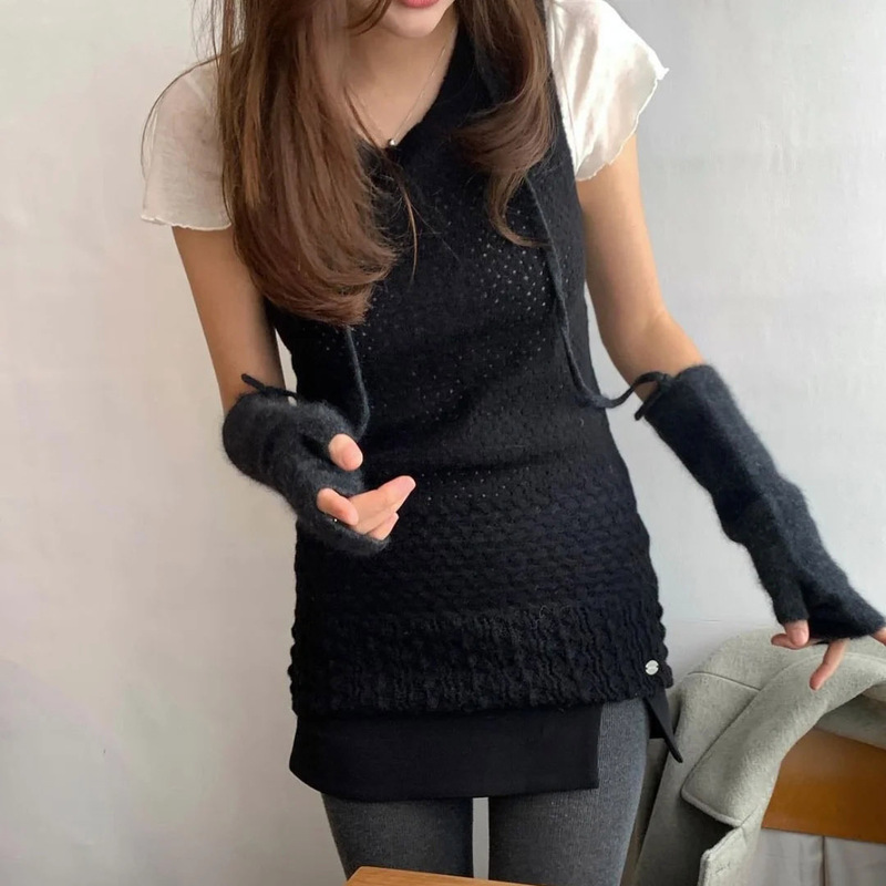 No refund, no change clearance price 2024 winter new South Korea east gate design feeling layered pullover knitted vest women