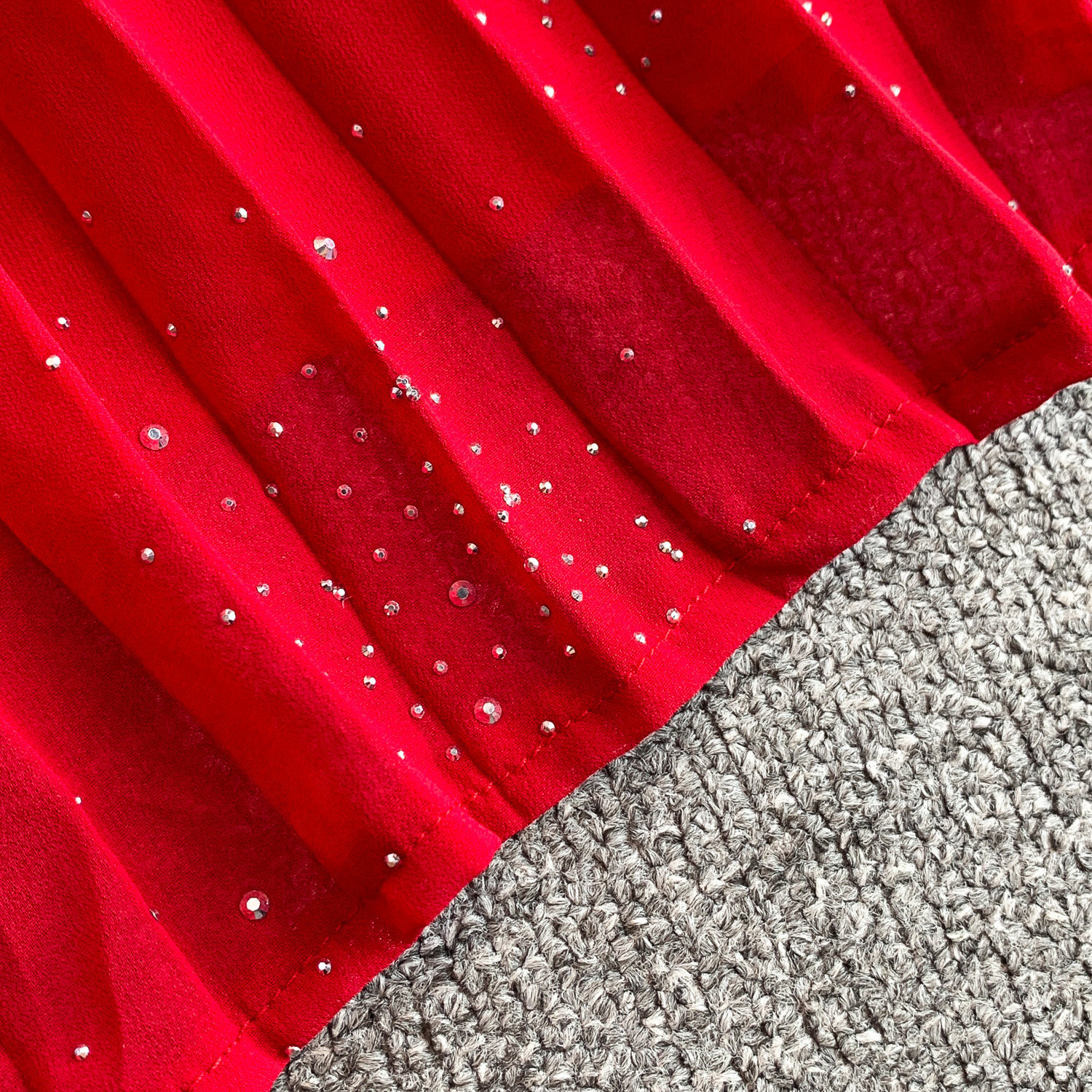 Women's French Style Light Luxury Sparkly Rhinestone round Neck Long Sleeve Dress Summer Slimming Pleated Long Skirt_ecoleips.com