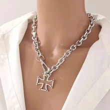 镂空十字架项链女时尚轻奢个性气质小众设计锁骨链简约百搭颈链潮
