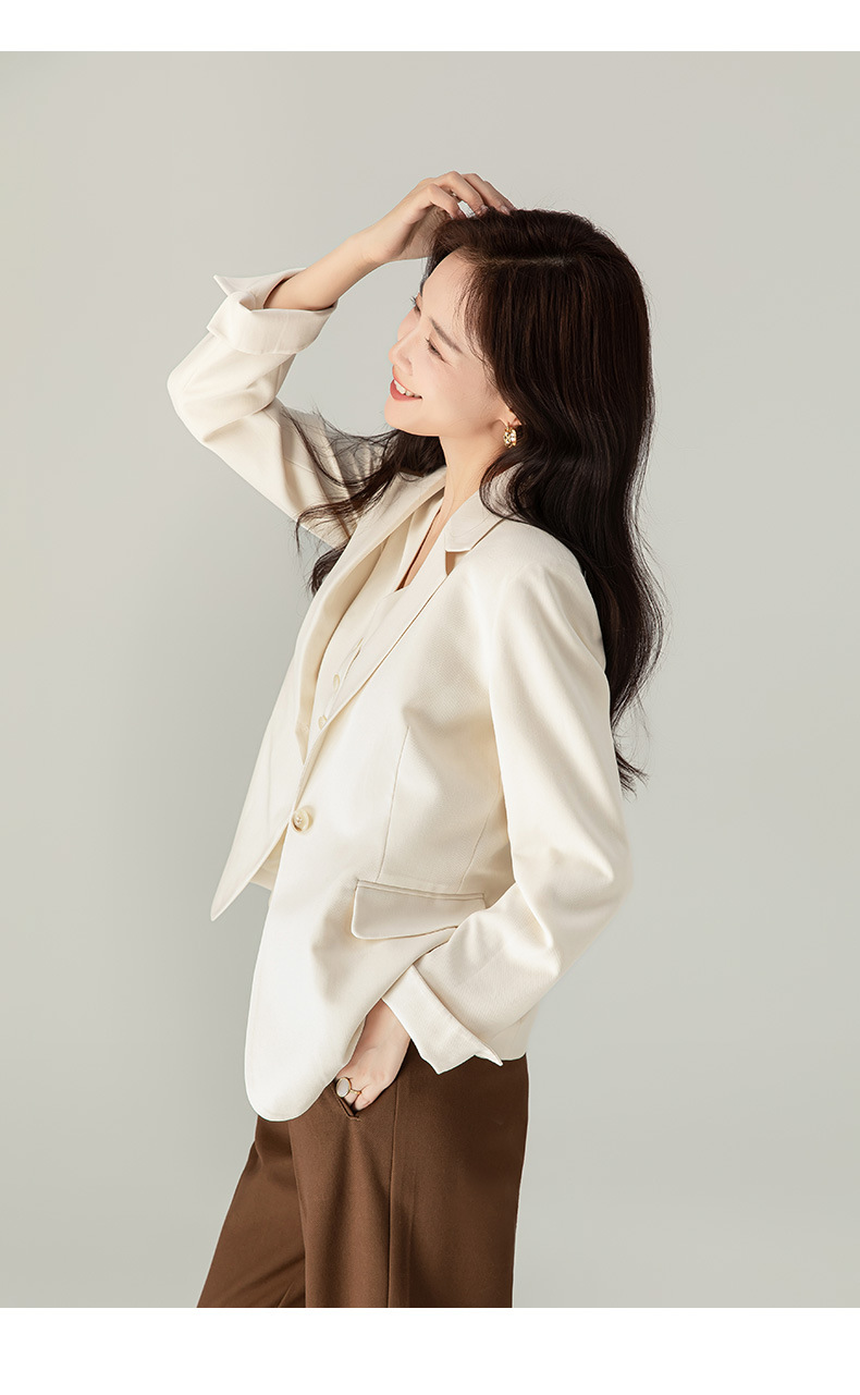 Áo khoác blazer nữ dáng suông tay dài phong cách tối giản — Màu be chi tiết 23