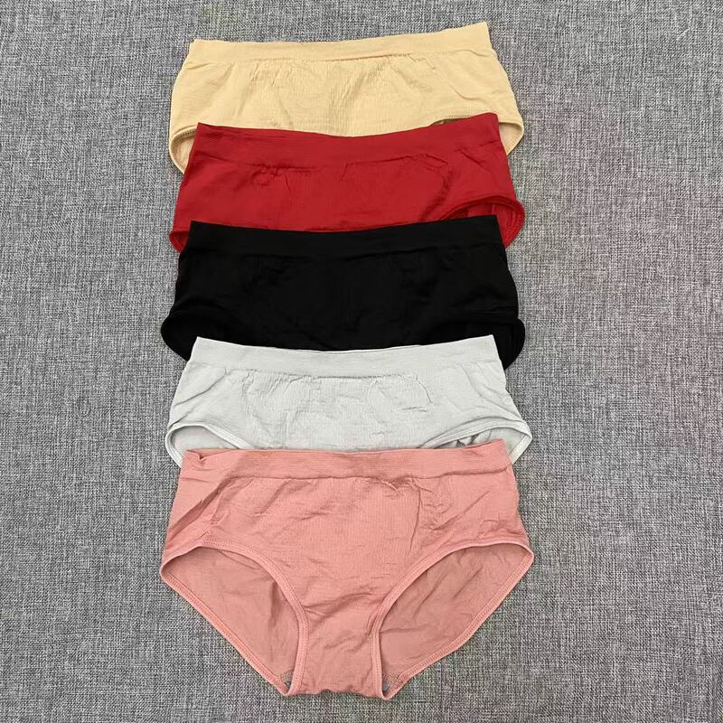 Colorfast seamless women's polyester ultra-thin briefs, high elasticity, low waist, sexy, cheap, special offer, wholesale