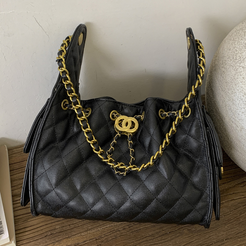 2025 Autumn and Winter New Style Quilted Chain Bag Women's Trendy Shoulder Crossbody Bag Large Capacity Drawstring Bucket Bag