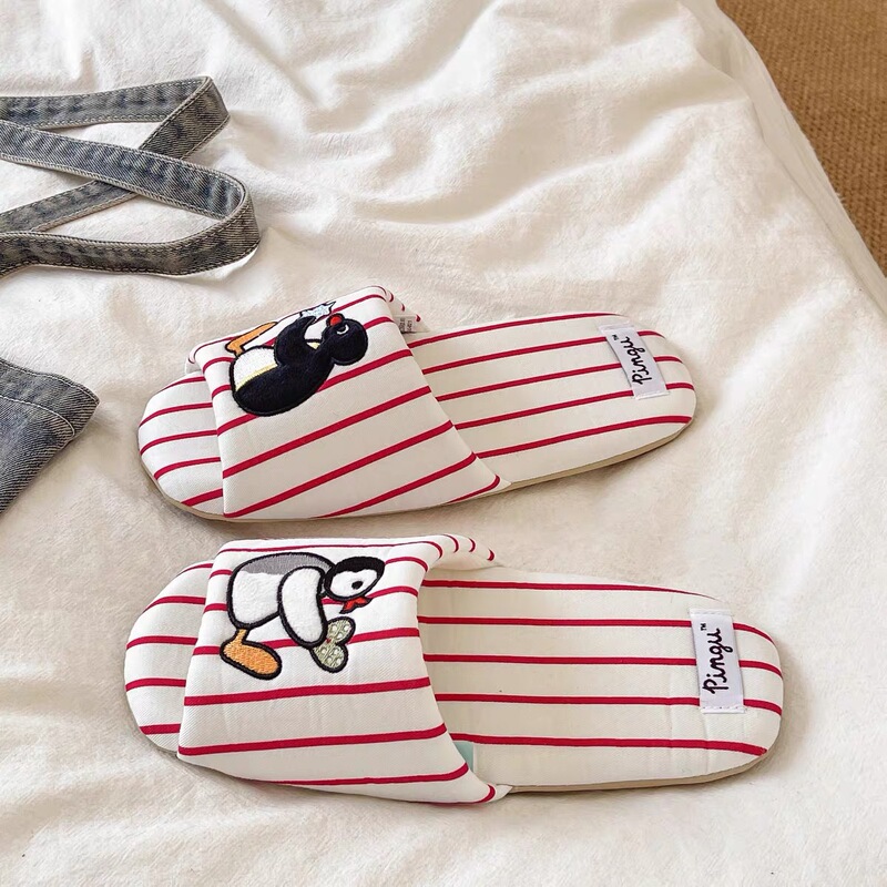Cute penguin embroidered striped cotton slippers for men and women, couples, suitable for all seasons, silent, non-slip, soft-soled home floor slippers Cute penguin embroidered striped cotton slippers for men and women, couples, suitable for all seasons, silent, non-slip, soft-soled home floor slippers