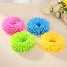 跨境热卖软胶毛毛手环拉拉乐解压充气手环发泄毛毛球玩具厂家直销