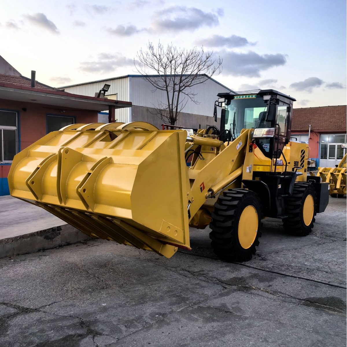 明工四驱工程建筑家用铲车抓木机环保各型号柴油液压装载机