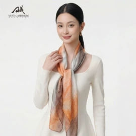 披肩;围巾;羊毛/羊绒毯