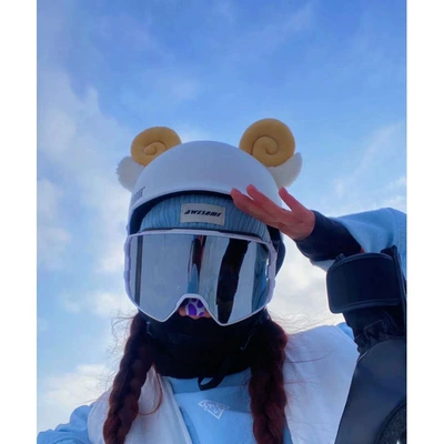 winter skiing, electric bikes, Motosiklet dəbilqələri - yellow-lamb-ears-helmet-not-included