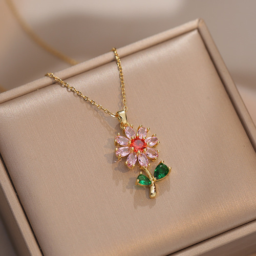 Necklace female Internet celebrity color zircon flower niche light luxury new design pendant temperament set titanium steel necklace