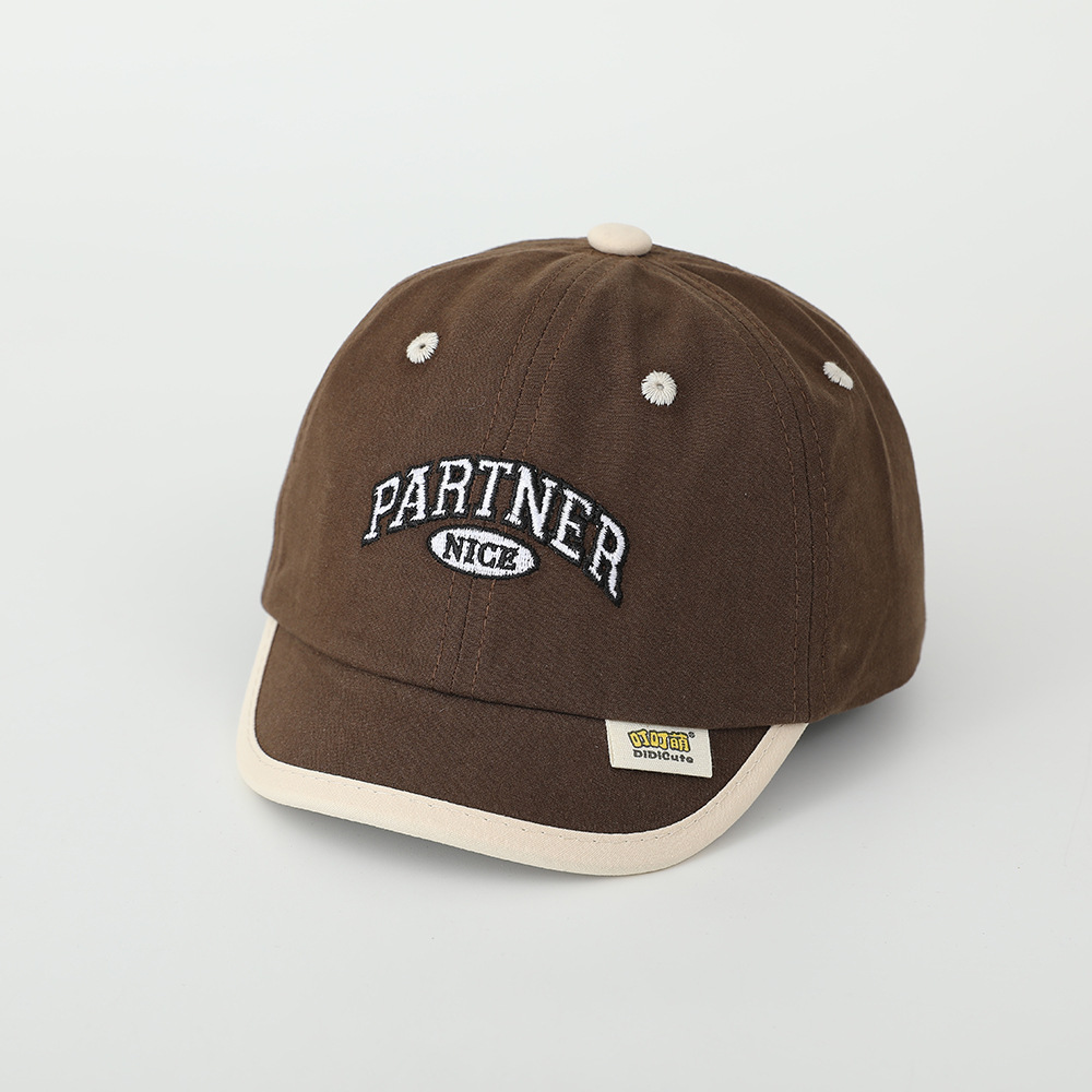 Sombreros de bebés bordados de letras primavera y otoño para niños sombreros de bordes cortos para niños sombreros de béisbol para bebés sombreros de marea de béisbol