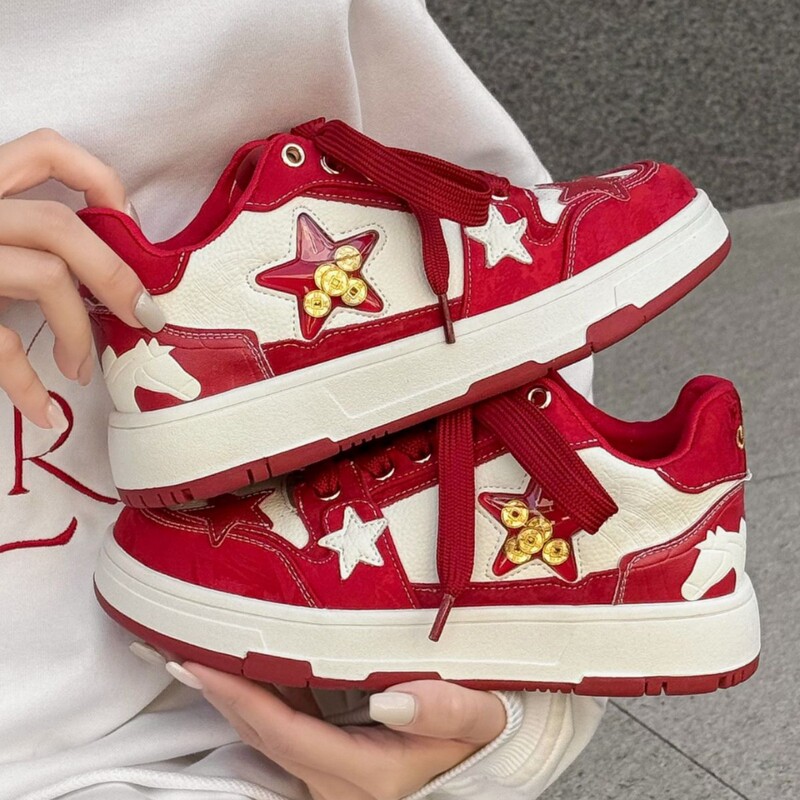 Red Shoes, Wedding Shoes, New Year Limited Edition Star Sneakers, Chinese Style Autumn and Winter New Fashion Versatile Casual Low-Top Women's Shoes Red Shoes, Wedding Shoes, New Year Limited Edition Star Sneakers, Chinese Style Autumn and Winter New Fashion Versatile Casual Low-Top Women's Shoes