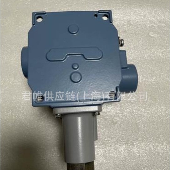 价格需核实  UE  压力开关  型号：J120-186-XR214-M446