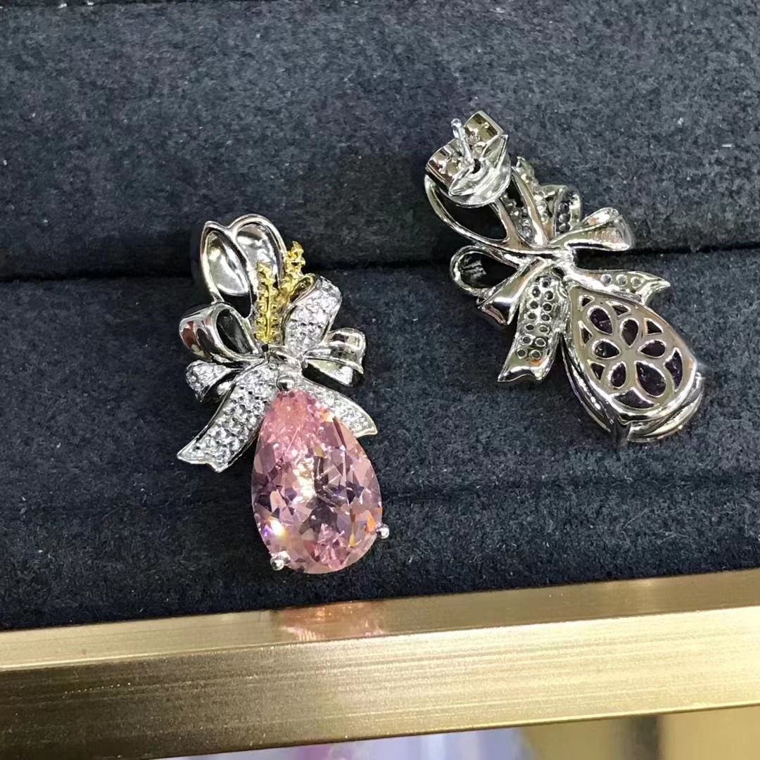 Caída en forma de corte artificial Morgan Rosa pendientes S925 plateado platino grueso con incrustaciones de piedra artificial de Morgan