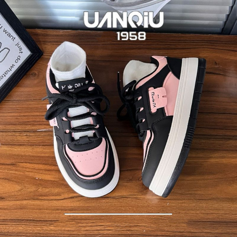 Black and Pink Thick-Soled Platform Sneakers for Women, 2025 Spring New Lace-Up Casual Shoes, College Style Fashion Sneakers
