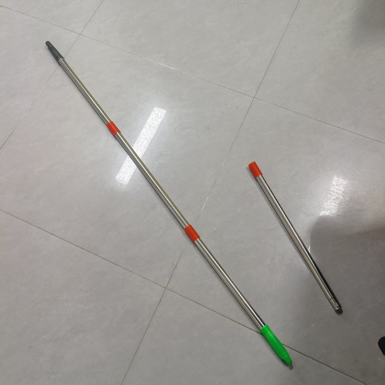 Barril de pintura de látex, mango de cepillo, barril de pintura de 9 pulgadas, soporte de cepillo de comercio exterior, cuatro cables
