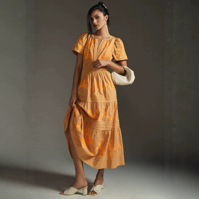 French-Style Vintage High-End V-Neck Waist-Cinching Exquisite Dress for Women with Puff Sleeves, Layered Cake Skirt, Vacation-Style Long Dress