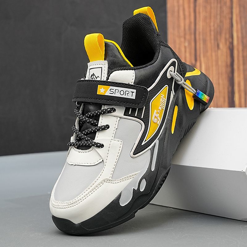 Zapatos para niños 2023 nuevos zapatos para estudiantes de primavera y otoño zapatos para niños de otoño para niños medianos y grandes zapatos deportivos impermeables antideslizantes de cuero