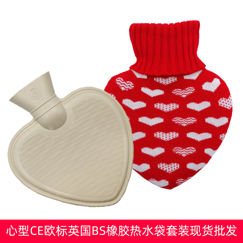 En stock lindo en forma de corazón mano más caliente bolsa de agua portátil creativo llenado de inyección de agua bolsa de agua caliente moda portátil bolso caliente al por mayor