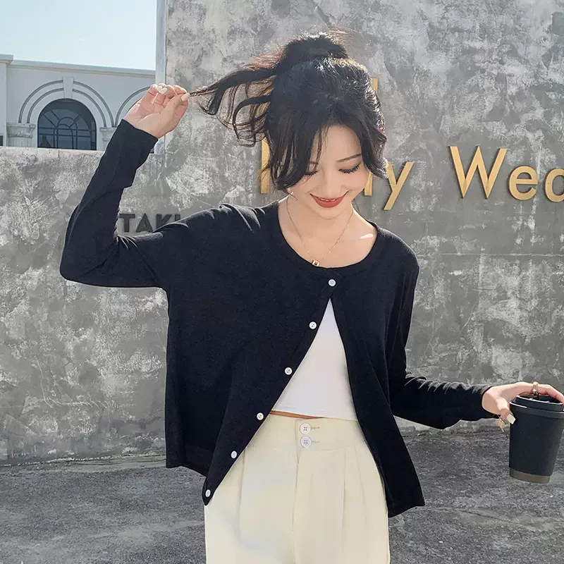 夏日百搭凉感冰丝空调衫夏季新款轻薄遮阳防晒针织开衫薄u领上衣