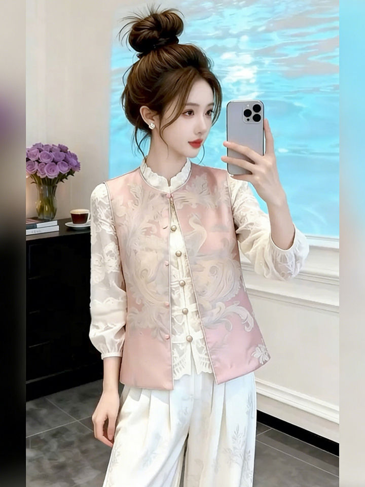 Áo gile nữ thêu hai mặt mặc được hai kiểu, dáng rộng phong cách retro — Áo gile hồng, Áo gile màu vàng
