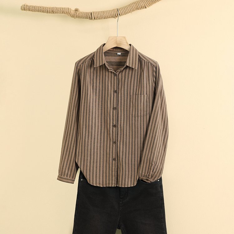 Dropshipping Interprets the Eternal Classic, Generous and Stylish Bottoming Shirt for Women