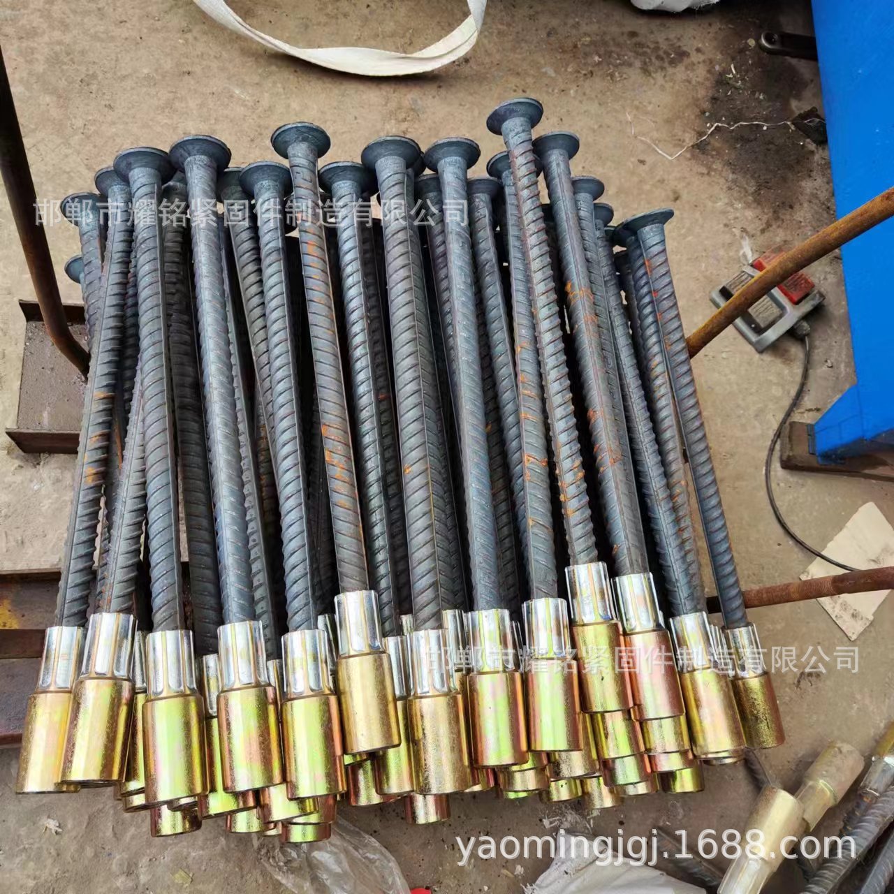 风电混塔预埋套筒风电吊装套筒预埋件竖向吊钉新能源吊装吊钉