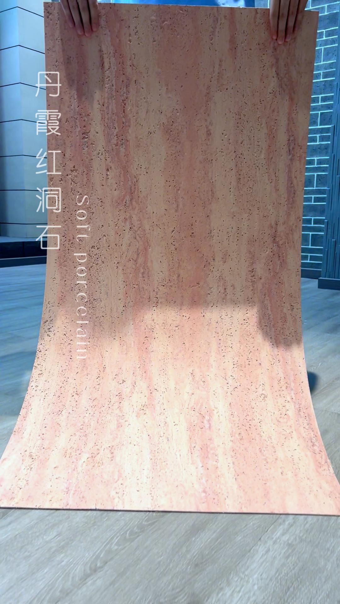 Porcelana suave Piedra flexible Tablero decorativo de travertino romano ligero Azulejos de exterior Tablero de pared de piedra Xingyue Panel decorativo de piedra de imitación