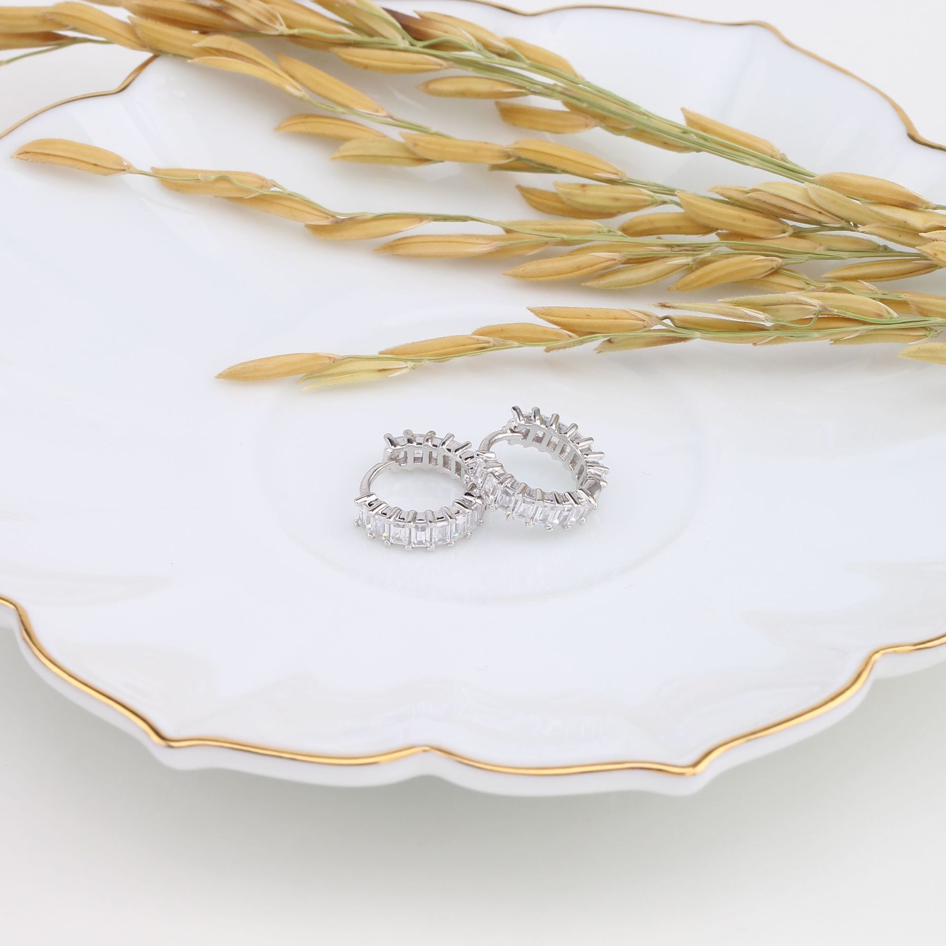 18K Real Gold Plated, Rhodium Plated Plating Material Zircon Inlay Material Earrings Classification 1 Pair Quantity 1 Pair 925 Sterling Silver Zircon Geometric Earrings