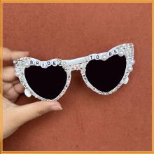 �羳���u�W���¿�r��Team bride���ĽY���Ɍ����������R