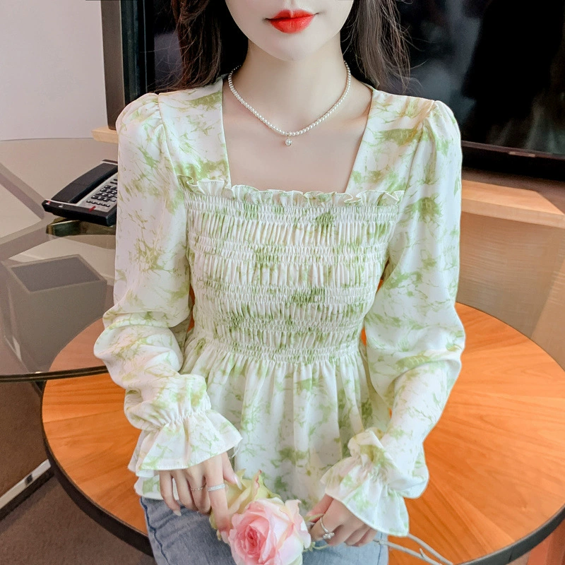 Ранняя летняя рубашка во французском новом стиле с квадратным воротником, облегающая талию, модная, утягивающая, милая и красивая рубашка, уменьшающий возраст топ с длинными рукавами.